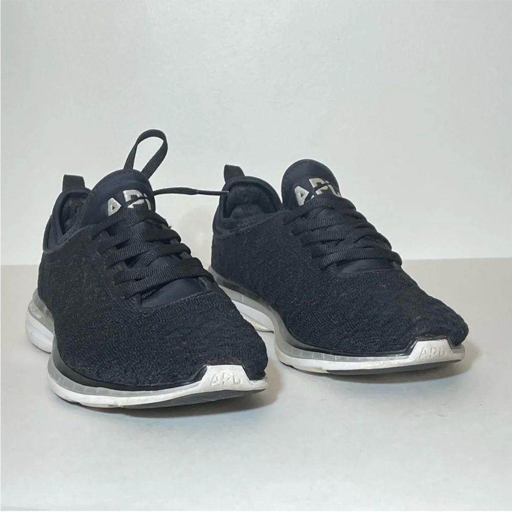 APL Techloom Phantom Black Lace 3D Stretch Propelium® Athletic Shoe in Size 7.5